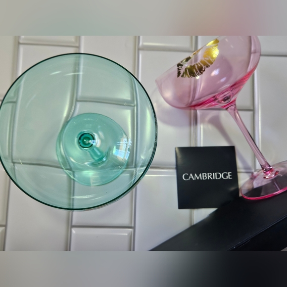 Wicked Inspired Lips Coupe Glass Set - Picture 7 of 7